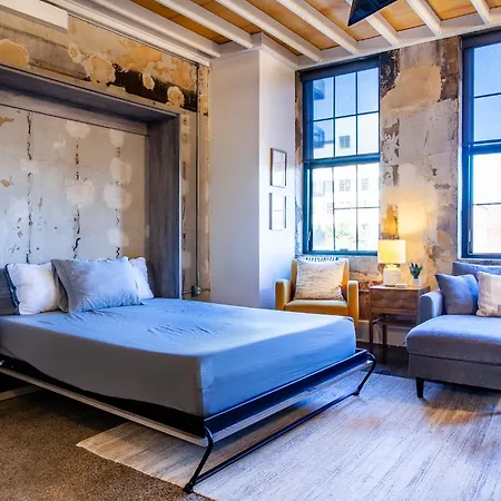 Sterchi Lofts Getaway - Downtown Knoxville